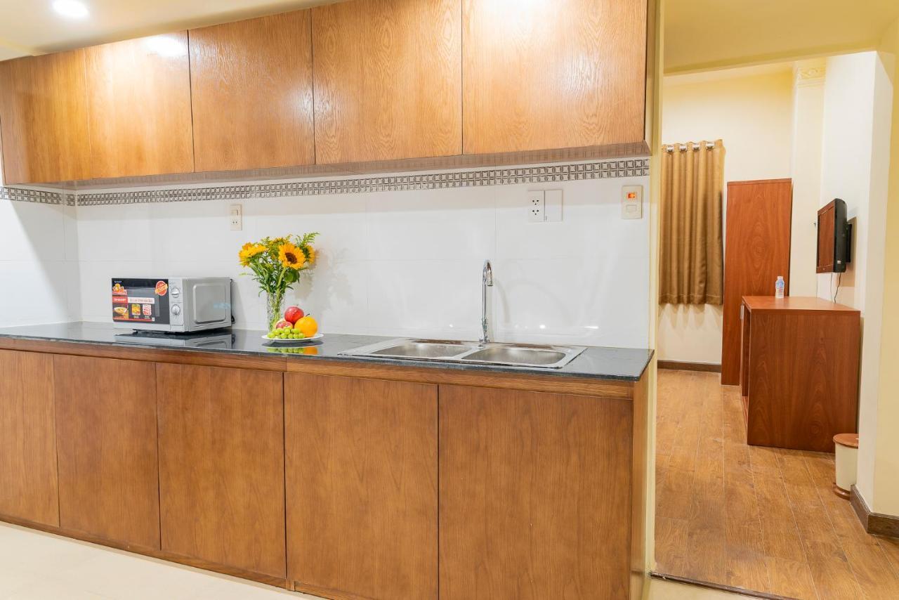 Cosmo Square Hotel Ho Chi Minh City Bagian luar foto