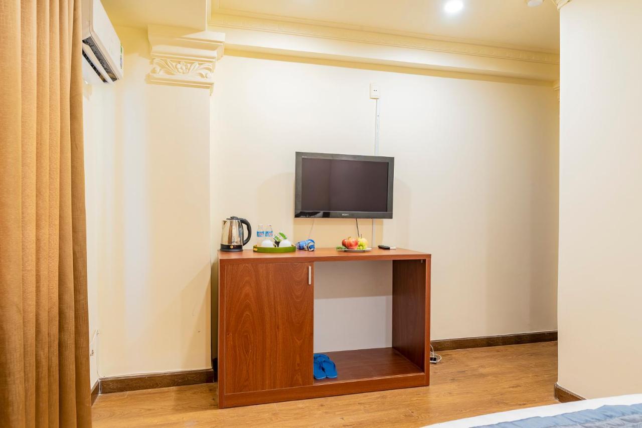 Cosmo Square Hotel Ho Chi Minh City Bagian luar foto